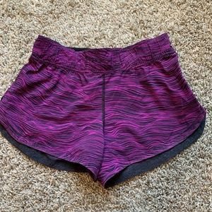 Lululemon reversible shorts size 4